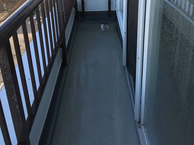 condo deck after-crop